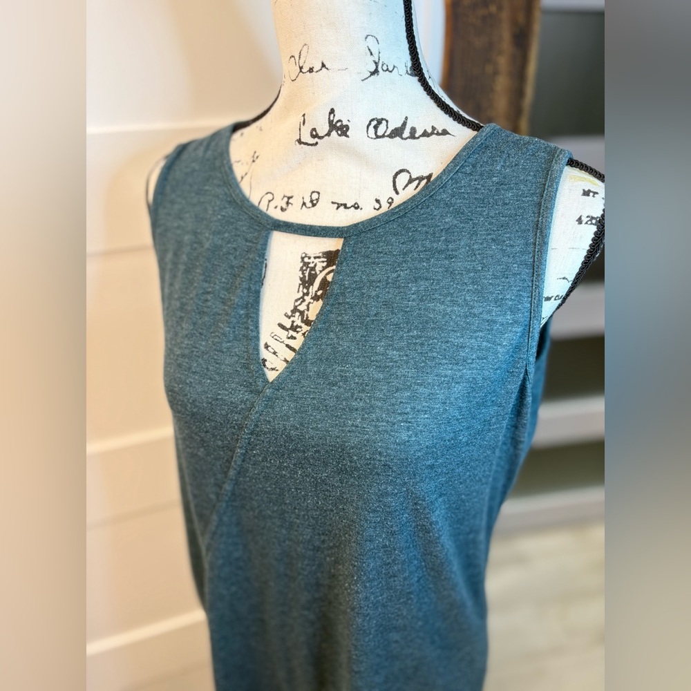 Poetsky Teal Sleeveless Top Size Large Cotton Spandex Blend Soft Tank Blouse - Picture 5 of 7
